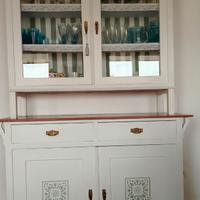 Credenza primi del '900 rivisitata in stile shabby
