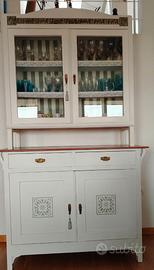 Credenza primi del '900 rivisitata in stile shabby