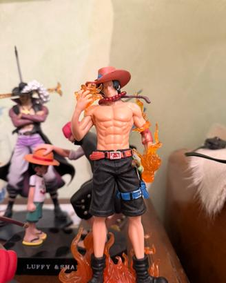 Action figure ace one piece