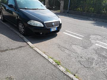 fiat Croma 1900 jtd anno 2006