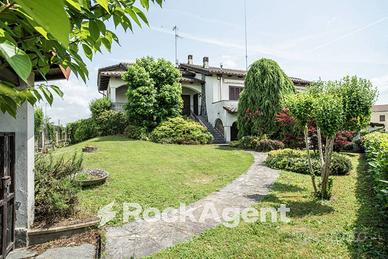 FRASCAROLO VILLA DI GRANDE METRATURA