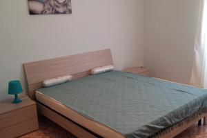 Stanza doppia uso singola per studenti terni