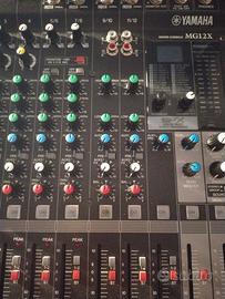 mixer Yamaha mg 12x