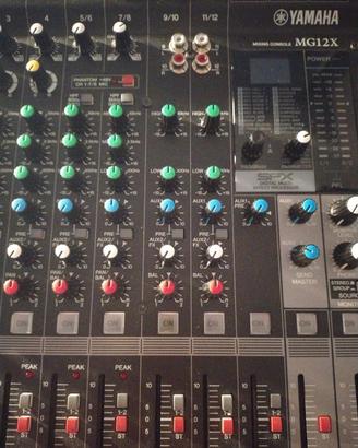 mixer Yamaha mg 12x