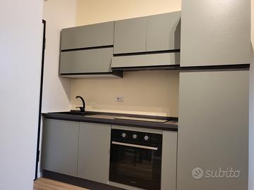 Bilocale zona Primaticcio ristrutturato e arredato