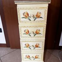 Mobiletto 4 cassetti in legno decorato