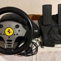 Volante e pedaliera per videogiochi pc