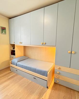 Armadiatura a ponte per camera da letto