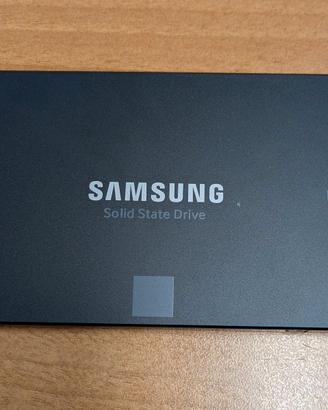 Tris SSD Samsung 860 EVO 2TB SATA 2.5" – Salute 10
