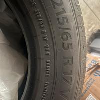 Gomme estive 215/65 r17