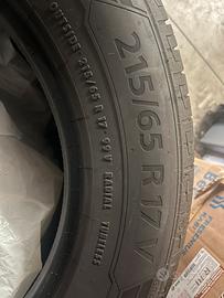 Gomme estive 215/65 r17
