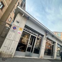 Negozio di attività storica acconciature uomo donn