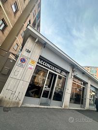 Negozio di attività storica acconciature uomo donn