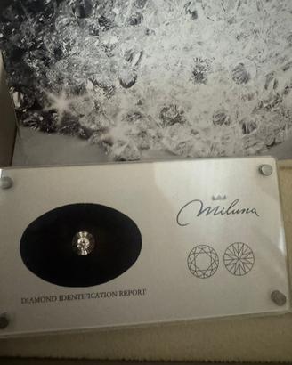 Diamante Miluna certificato in confezione