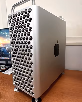 Mac Pro 2019 + Monitor 27' + Mouse/Tastiera Apple