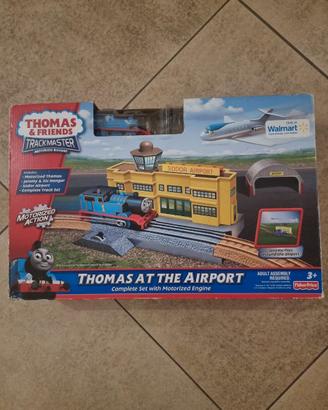 Trenino Thomas at the airport