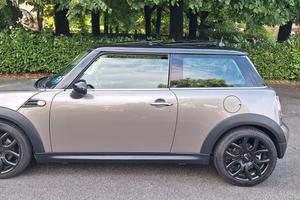 Mini Cooper D , addatta a NEOPATENTATI