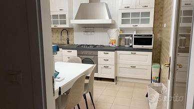 Cucina completa bianca