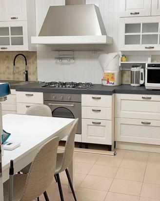 Cucina completa bianca