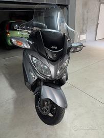 Suzuki burgman 650 executive