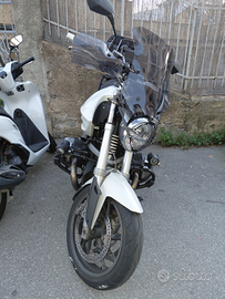 Moto BMW R1200R SUPER ACCESSORIATO. E TAGLIANDATO