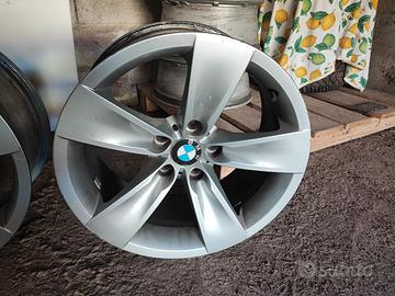 Cerchi del 18 bmw