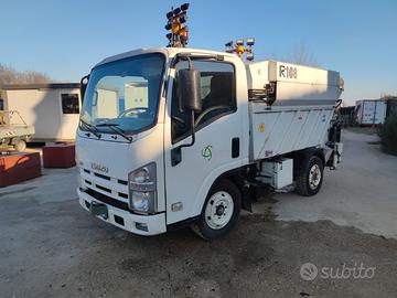 Isuzu L35 cambio automatico