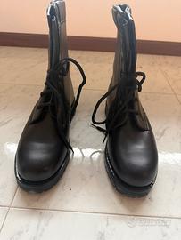 Anfibi stivaletto pelle n.42