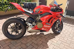 Ducati Panigale V4 s