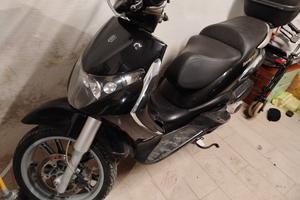 Beverly 250