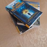 Lotto di 5 libri gialli