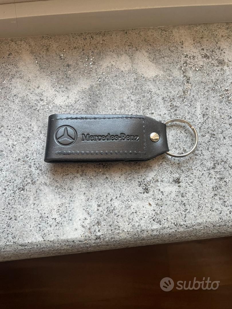 Set Portachiavi E Cordino Mercedes-Benz Mercedes Me – Pelle Originale Con Scatola