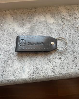 portachiavi in cuoio mercedes benz