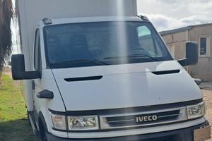 Iveco Daily 35q Pedana Idraulica.