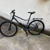 Bicicletta Riverside 500 blu