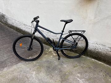 Bicicletta Riverside 500 blu