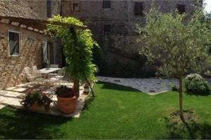 Rustico / Casale di 470 m² con più di 5 locali a C