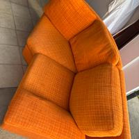 DIVANO TESSUTO - ARANCIONE ACCESO