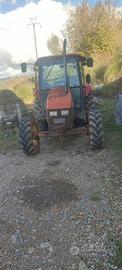 trattore con carrello
