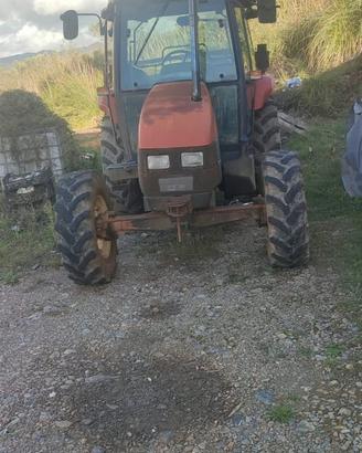 trattore con carrello