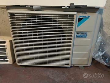 Condizionatore Daikin con 2 split