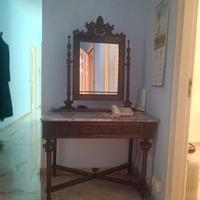 Mobile da toeletta del 1800 restaurato