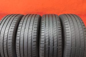 235 65 17 Gomme Estive 65% 2020 Michelin 235 65R17