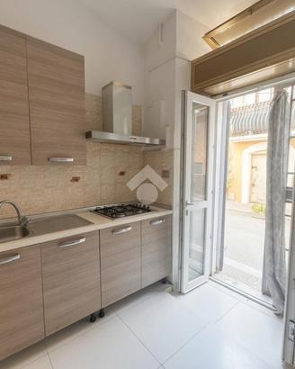 2 LOCALI A FOGGIA