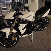 Triumph Street Triple 675 2012