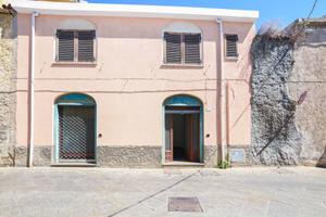 Negozio - Nuoro Rif: 1043-58