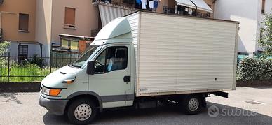 Iveco daily 2.8 del 2002 con 114000 km
