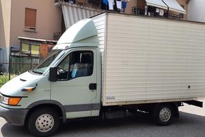 Iveco daily 2.8 del 2002 con 114000 km