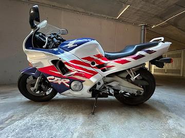 HONDA MOTOR PC25 CBR 600F