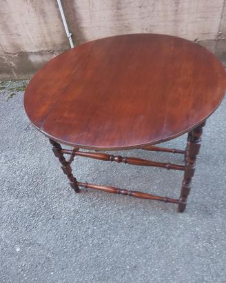 tavolo rotondo con ali pieghevoli restaurato 